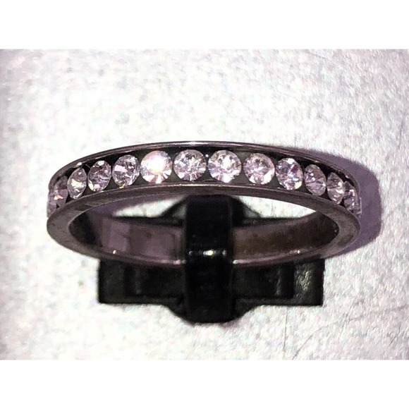 NWT Fine Sterling Silver Cubic Zirconia CZ Anniversary Band Ring Size 8 - Picture 1 of 6